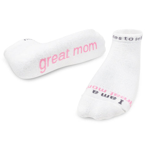GREAT MOM - I am a great mom' white socks